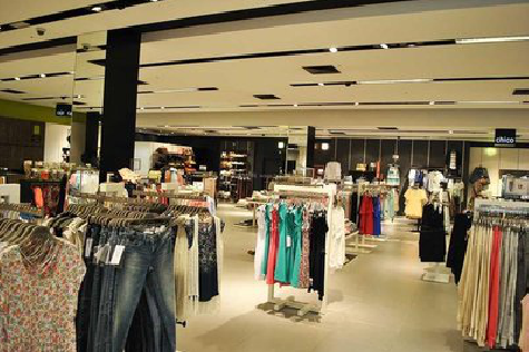 确山商场里的店面怎么装修？